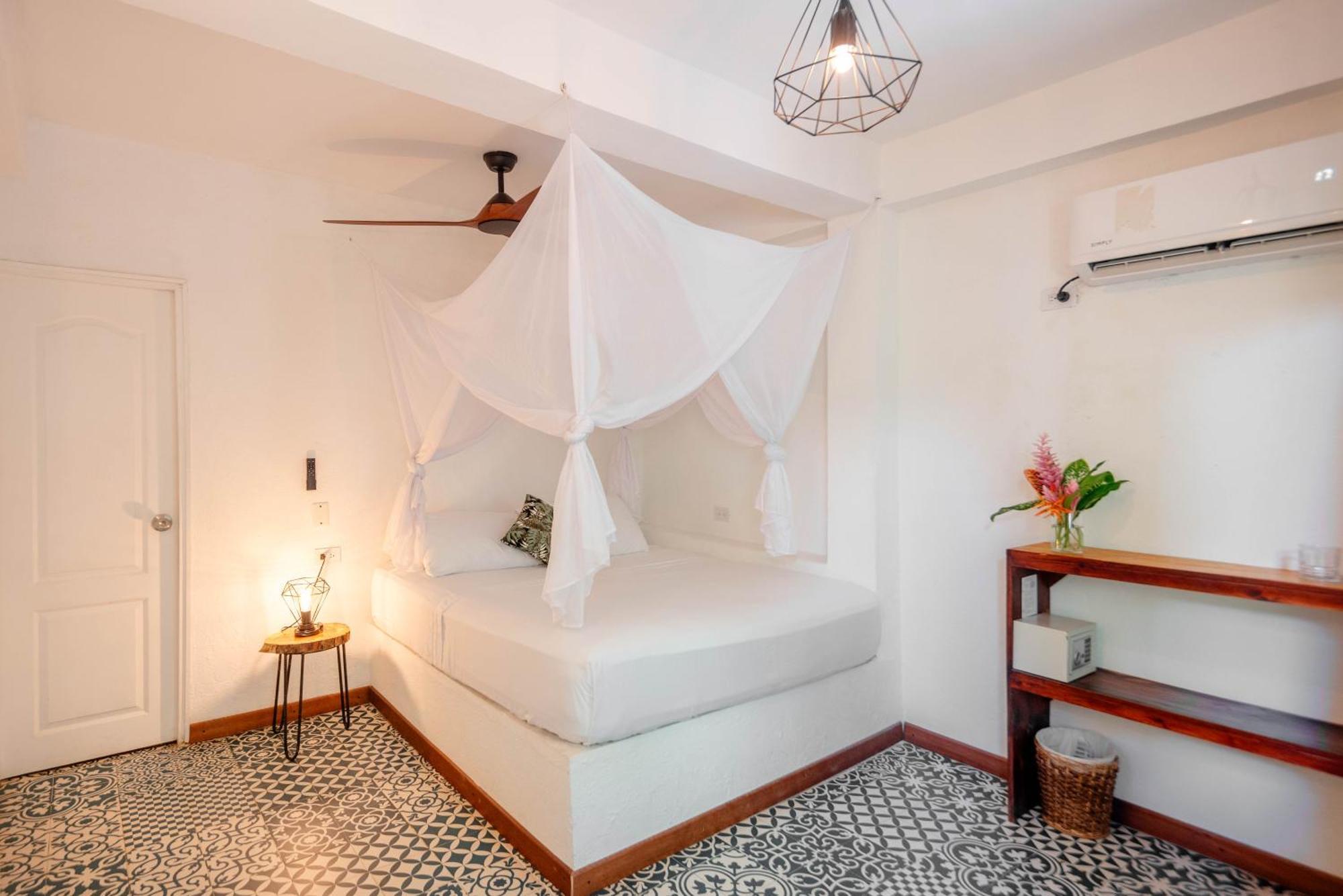 Casa Del Pavo Real Boutique Hotel Palomino Ngoại thất bức ảnh